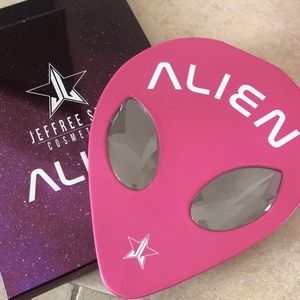 Brand New DISCONTINUED Jeffree Star Alien Palette